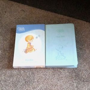 New  Precious Moments internationalHoly Bible